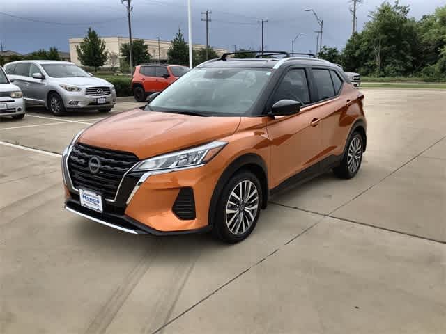 2022 Nissan Kicks SV 2