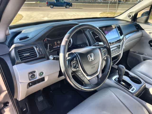 Thumbnail: 2018 Honda Pilot - 15