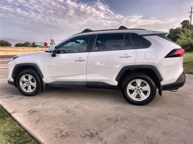 Thumbnail: 2021 Toyota RAV4 - 4