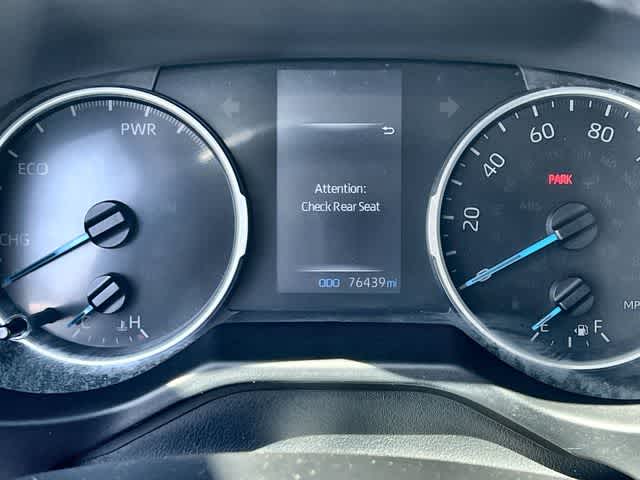 Thumbnail: 2022 Toyota RAV4 - 19