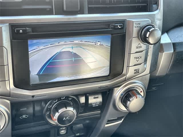 Thumbnail: 2015 Toyota 4Runner - 26