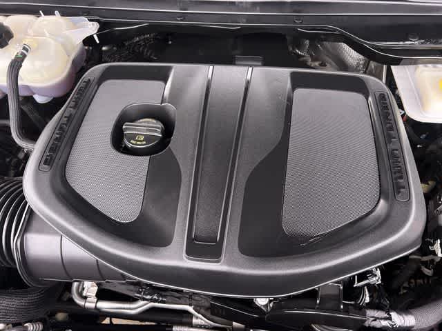 Thumbnail: 2025 RAM 1500 - 10