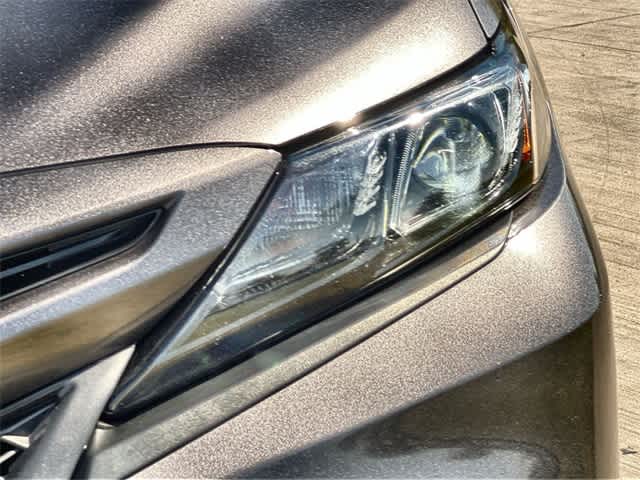 Thumbnail: 2021 Toyota Camry - 24