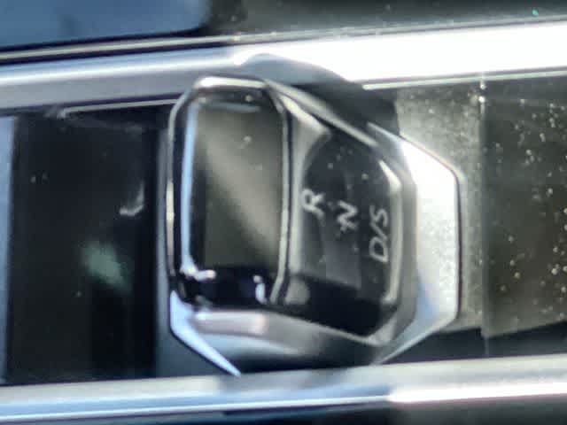 Thumbnail: 2024 Volkswagen Atlas - 16