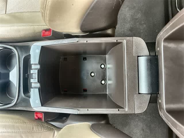 Thumbnail: 2016 Hyundai Santa Fe - 27