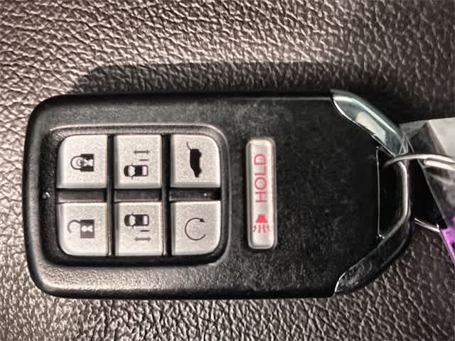 Thumbnail: 2021 Honda Odyssey - 21