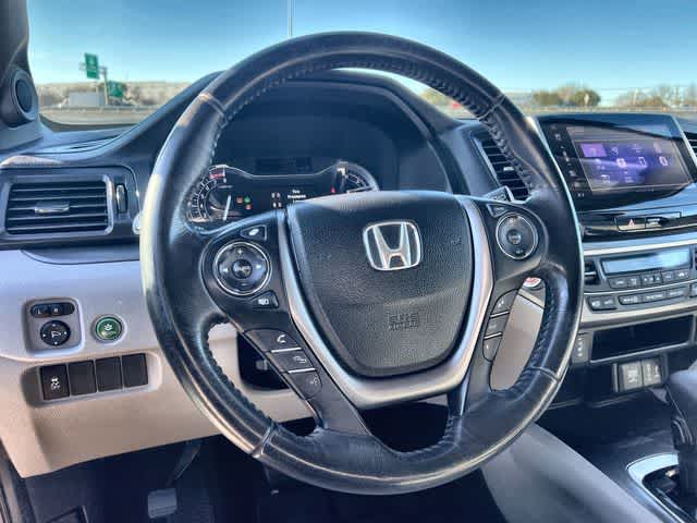 Thumbnail: 2018 Honda Pilot - 17