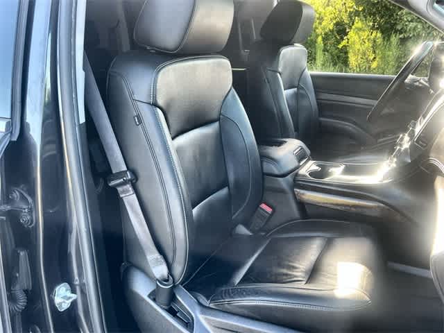 Thumbnail: 2017 Chevrolet Suburban - 11