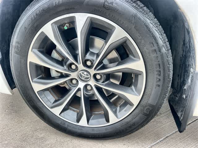 Thumbnail: 2016 Toyota Avalon - 9