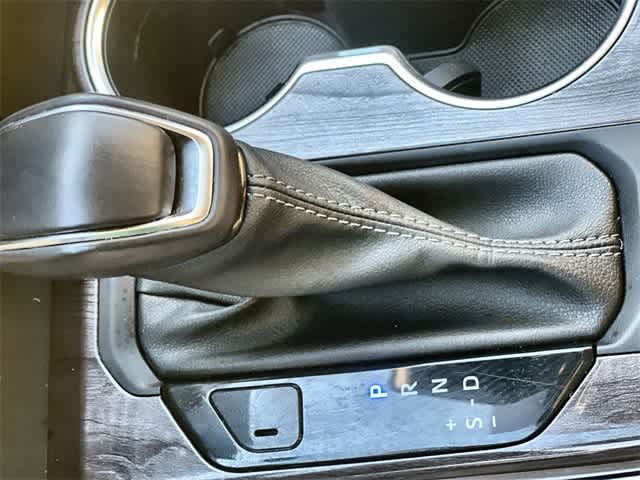 Thumbnail: 2023 Toyota Highlander - 16