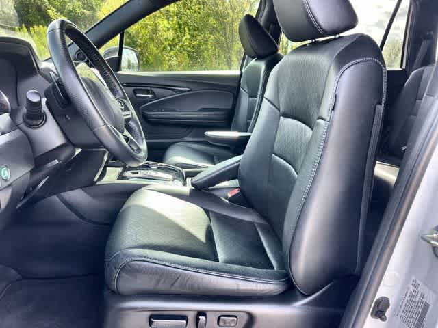 Thumbnail: 2020 Honda Passport - 11