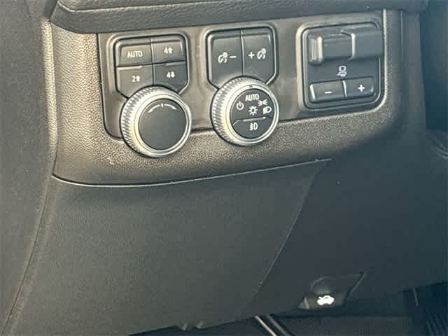 Thumbnail: 2021 GMC Yukon - 29