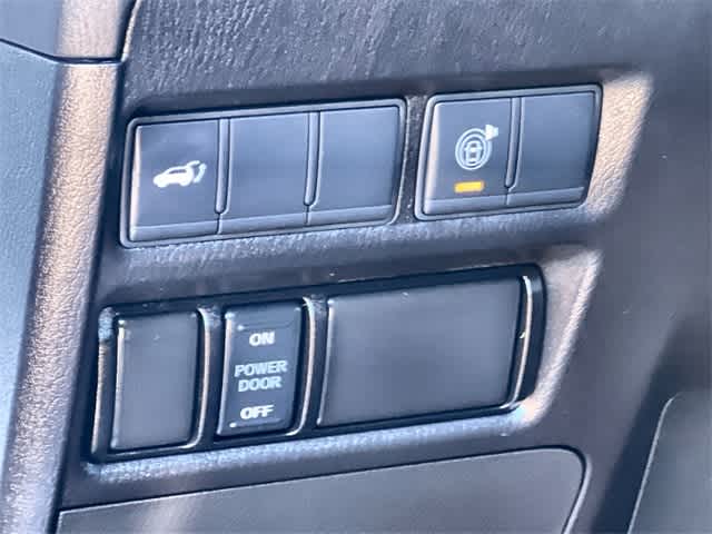 Thumbnail: 2021 Nissan Armada - 29