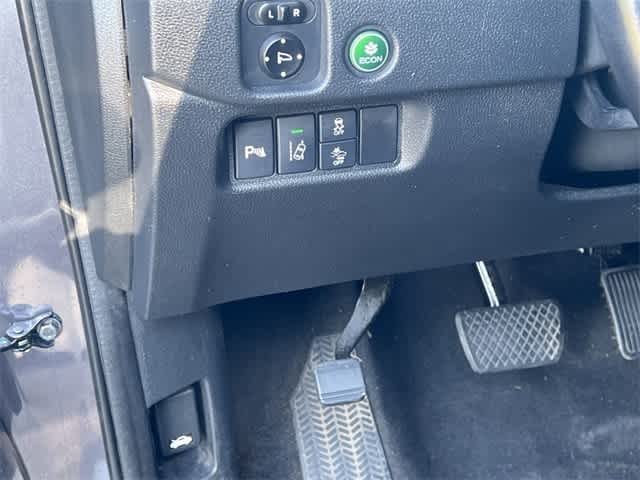 2016 Honda Pilot Touring 29