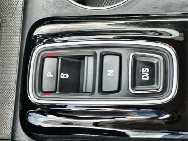 Thumbnail: 2023 Honda Pilot - 16