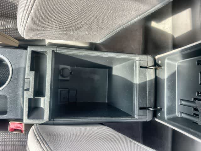 Thumbnail: 2011 Nissan Rogue - 27