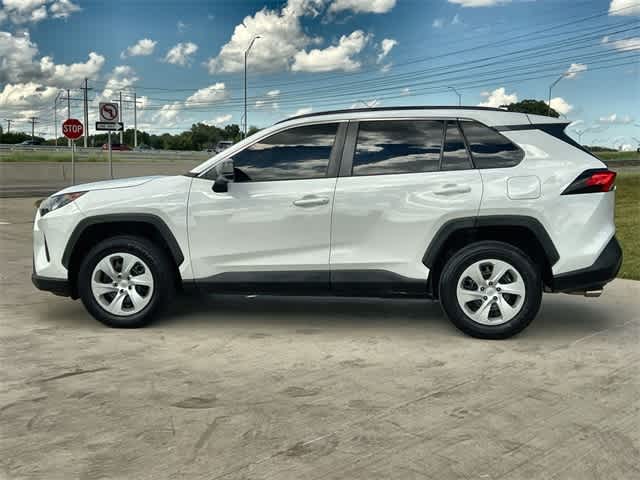 Thumbnail: 2021 Toyota RAV4 - 4