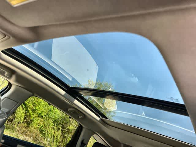 Thumbnail: 2022 Acura MDX - 32