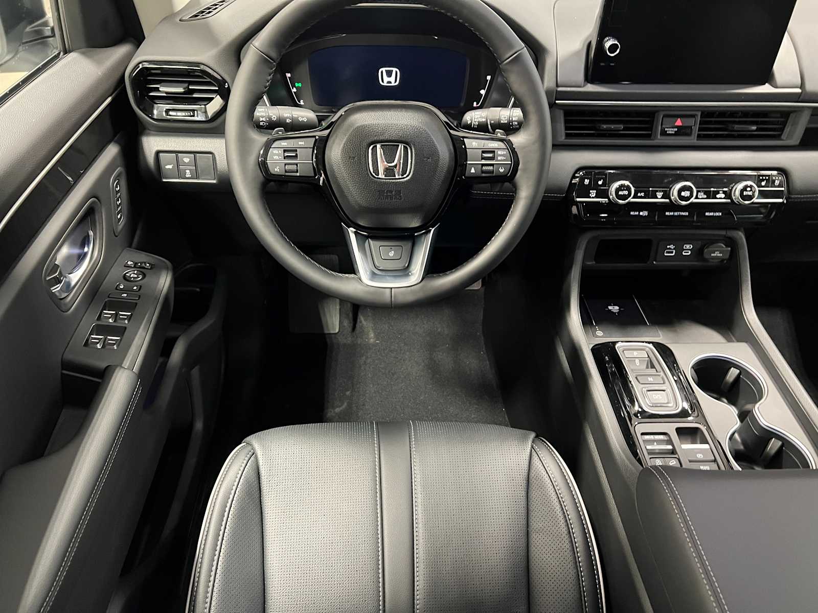 Thumbnail: 2025 Honda Pilot - 17