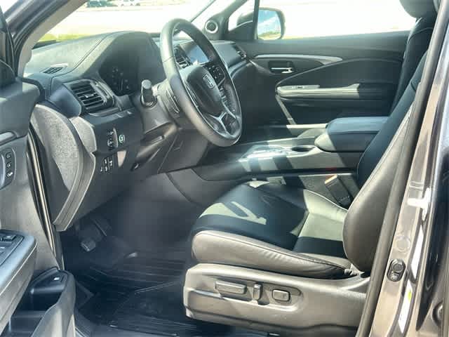2025 Honda Ridgeline RTL photo 3