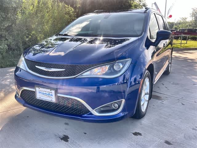 2018 Chrysler Pacifica Touring L 2