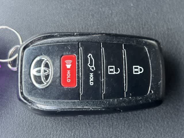 Thumbnail: 2024 Toyota Venza - 21