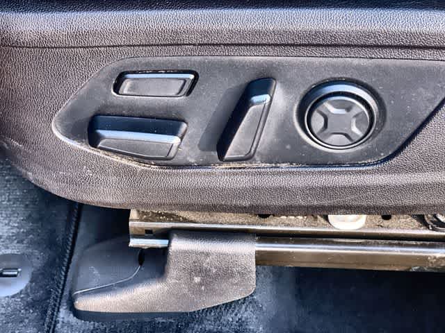 Thumbnail: 2022 Kia Sorento - 32