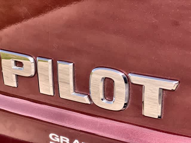 Thumbnail: 2015 Honda Pilot - 8