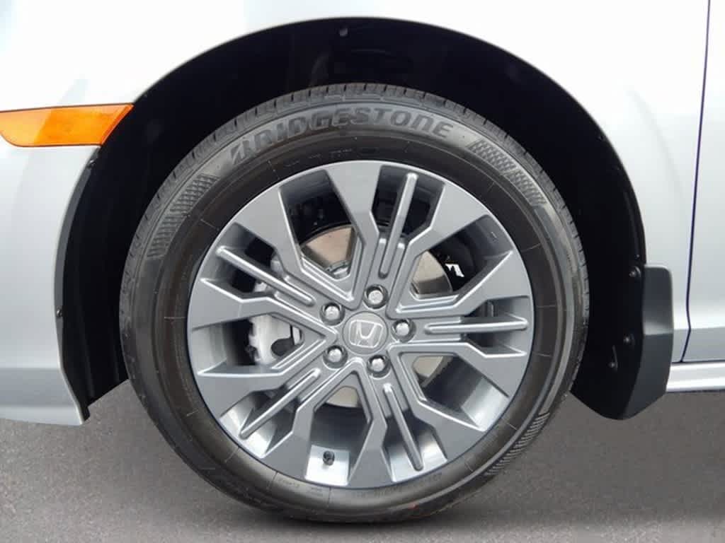 Thumbnail: 2026 Honda Odyssey - 9