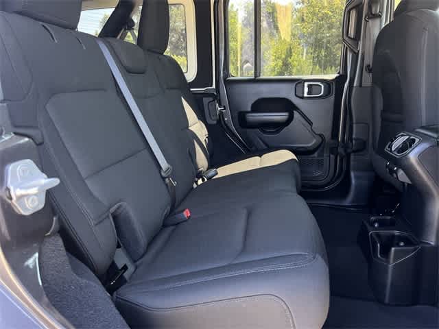 Thumbnail: 2021 Jeep Wrangler - 14