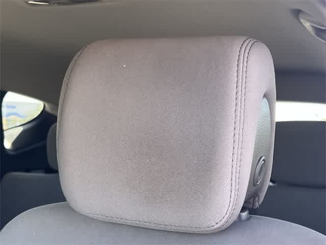 Thumbnail: 2017 Hyundai Santa Fe - 25