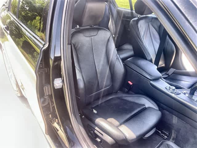 2013 BMW 3 Series 328i 12