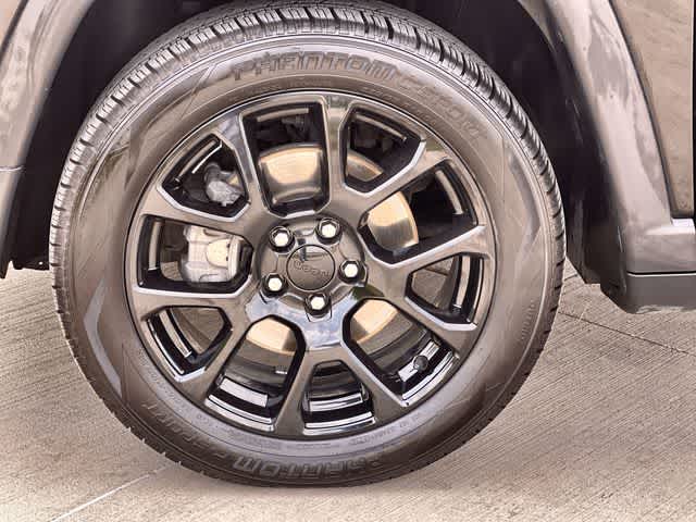 Thumbnail: 2022 Jeep Compass - 9