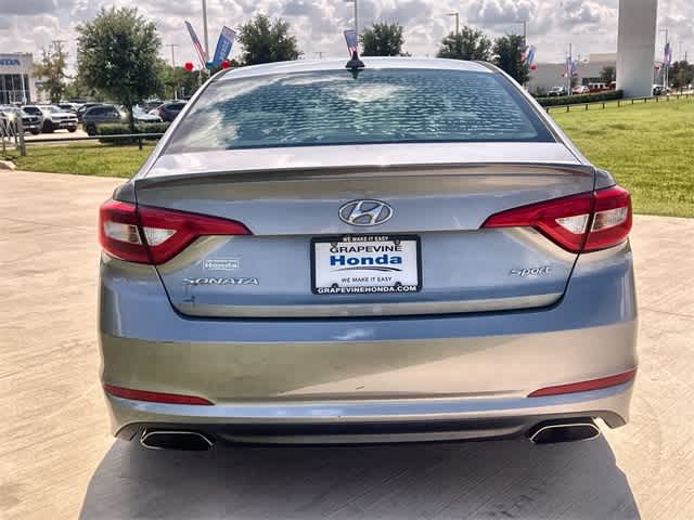 Thumbnail: 2016 Hyundai Sonata - 6