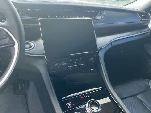 Thumbnail: 2023 Jeep Grand Cherokee L - 18