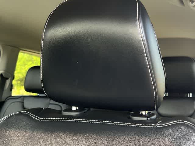 Thumbnail: 2023 Jeep Grand Cherokee L - 25