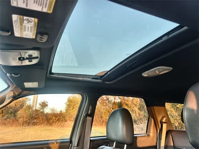 Thumbnail: 2010 Ford Escape - 32