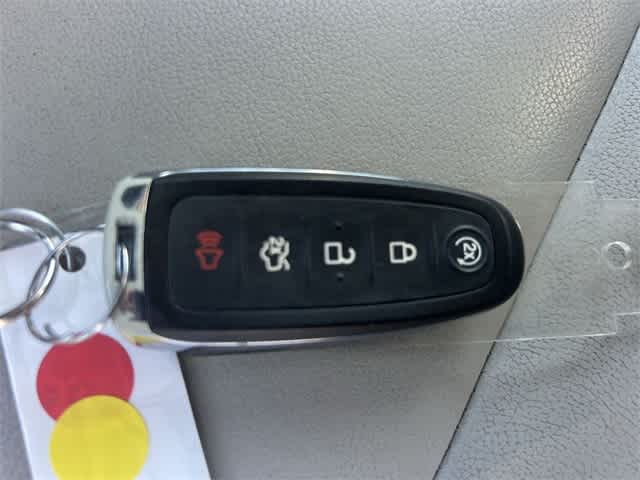 Thumbnail: 2014 Ford Escape - 21