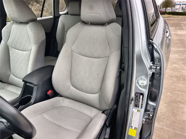 Thumbnail: 2022 Toyota Corolla Cross - 11