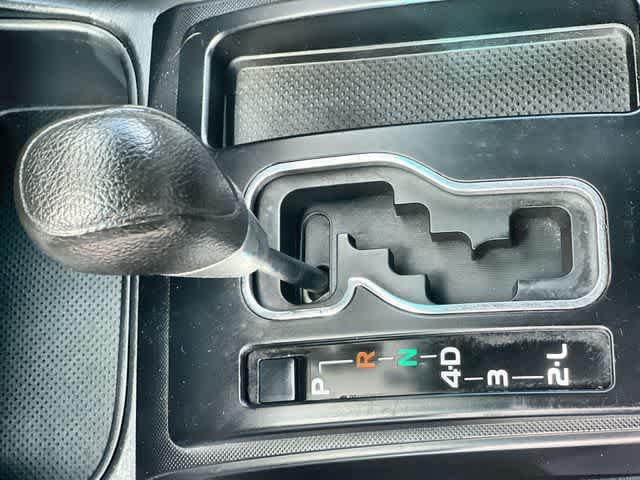 Thumbnail: 2014 Toyota Tacoma - 16