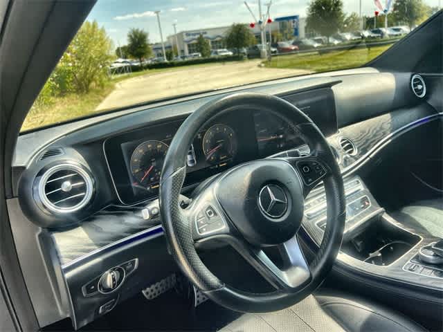Thumbnail: 2018 Mercedes-Benz E-Class - 15