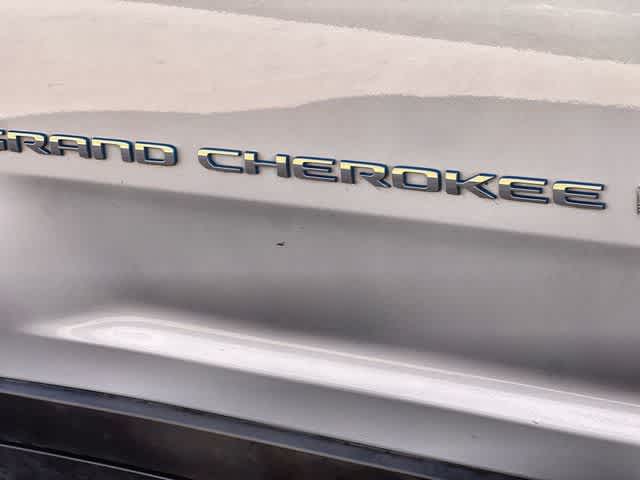 Thumbnail: 2023 Jeep Grand Cherokee - 8