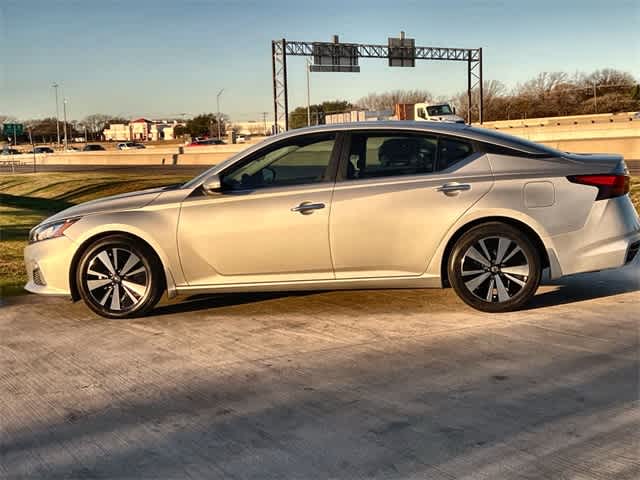 Thumbnail: 2021 Nissan Altima - 4