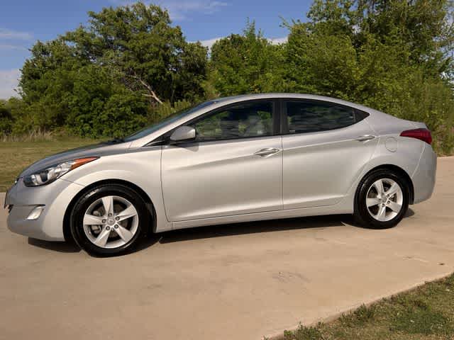 Thumbnail: 2013 Hyundai Elantra - 4