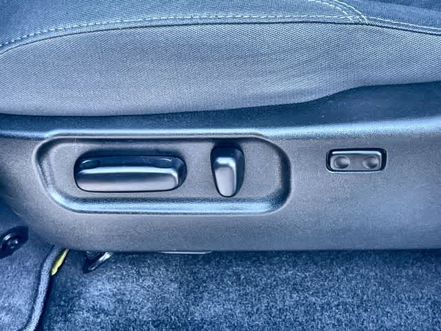 Thumbnail: 2023 Toyota Tacoma - 31