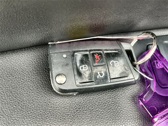 Thumbnail: 2015 Volkswagen Golf - 21