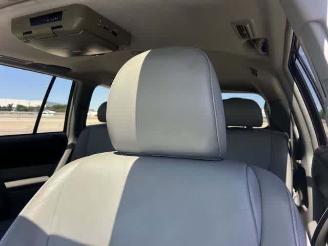 Thumbnail: 2013 Toyota Highlander - 25