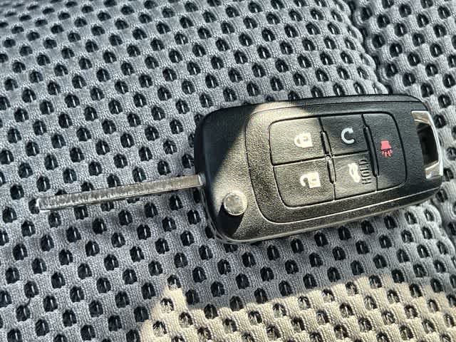 Thumbnail: 2017 Chevrolet Equinox - 21