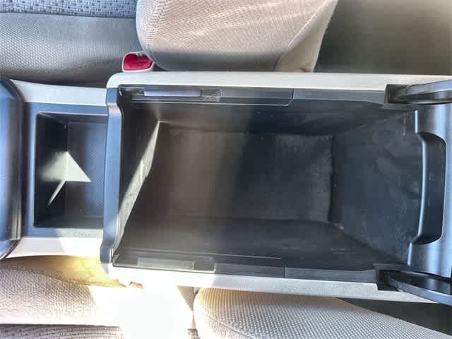 Thumbnail: 2012 Toyota Camry - 26