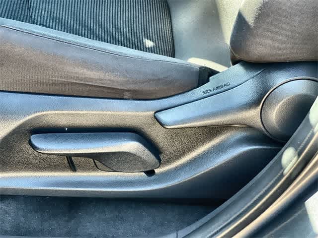 Thumbnail: 2021 Toyota RAV4 - 30